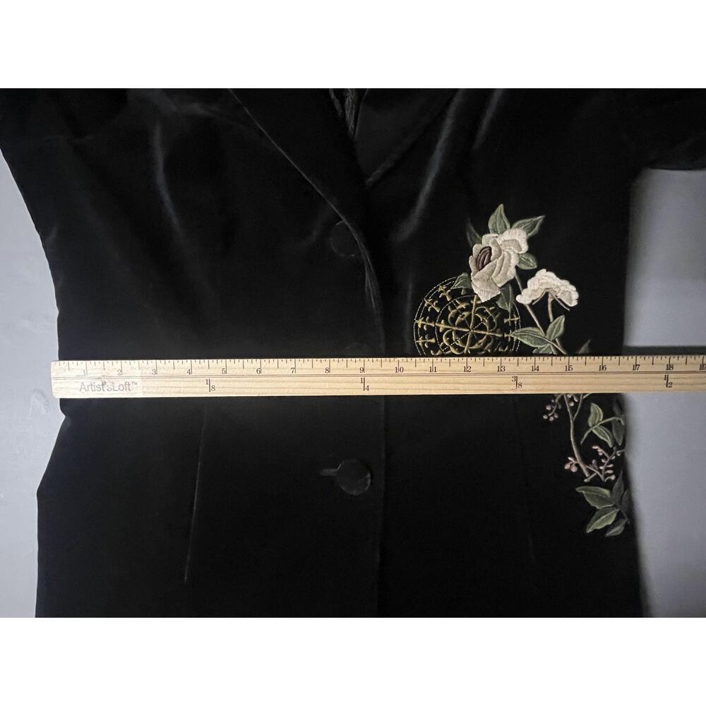 CAbi Coat Womens 6 Black Velvet Embroidered Floral Rose Boho Mid Length Jacket - Picture 15 of 15
